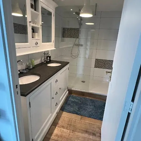 Ocean Breezeapartment: Wakeup 2 Sound Of The Waves 公寓