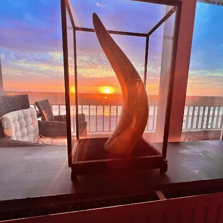 Ocean Breezeapartment: Wakeup 2 Sound Of The Waves *