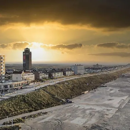 Ocean Breezeapartment: Wakeup 2 Sound Of The Waves * Zandvoort