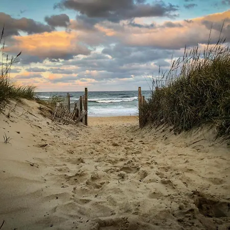 Ocean Breezeapartment: Wakeup 2 Sound Of The Waves