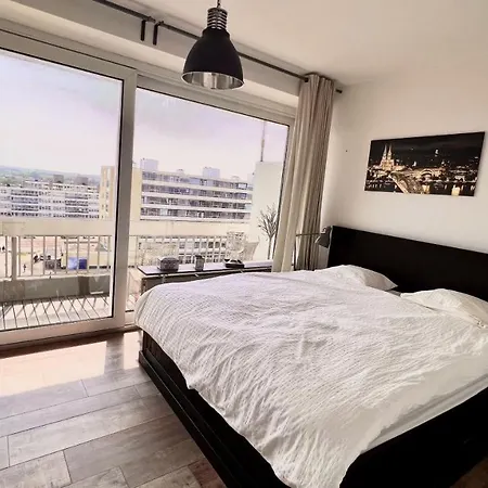 Ocean Breezeapartment: Wakeup 2 Sound Of The Waves * Zandvoort