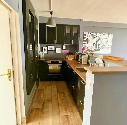 Ocean Breezeapartment: Wakeup 2 Sound Of The Waves * Zandvoort